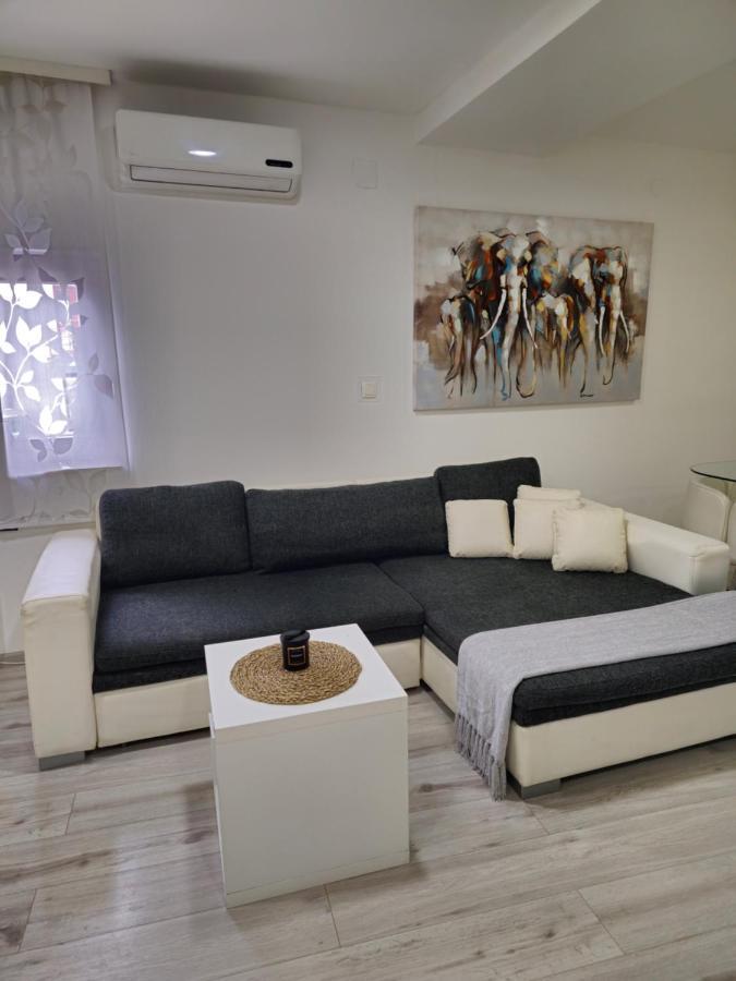 Apartment Aria Винковцы Экстерьер фото
