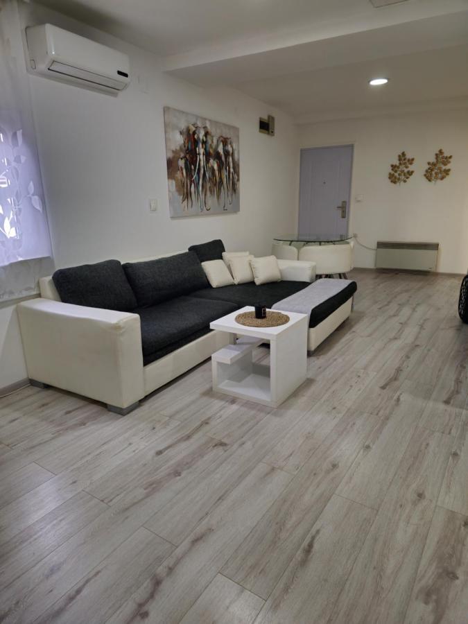 Apartment Aria Винковцы Экстерьер фото